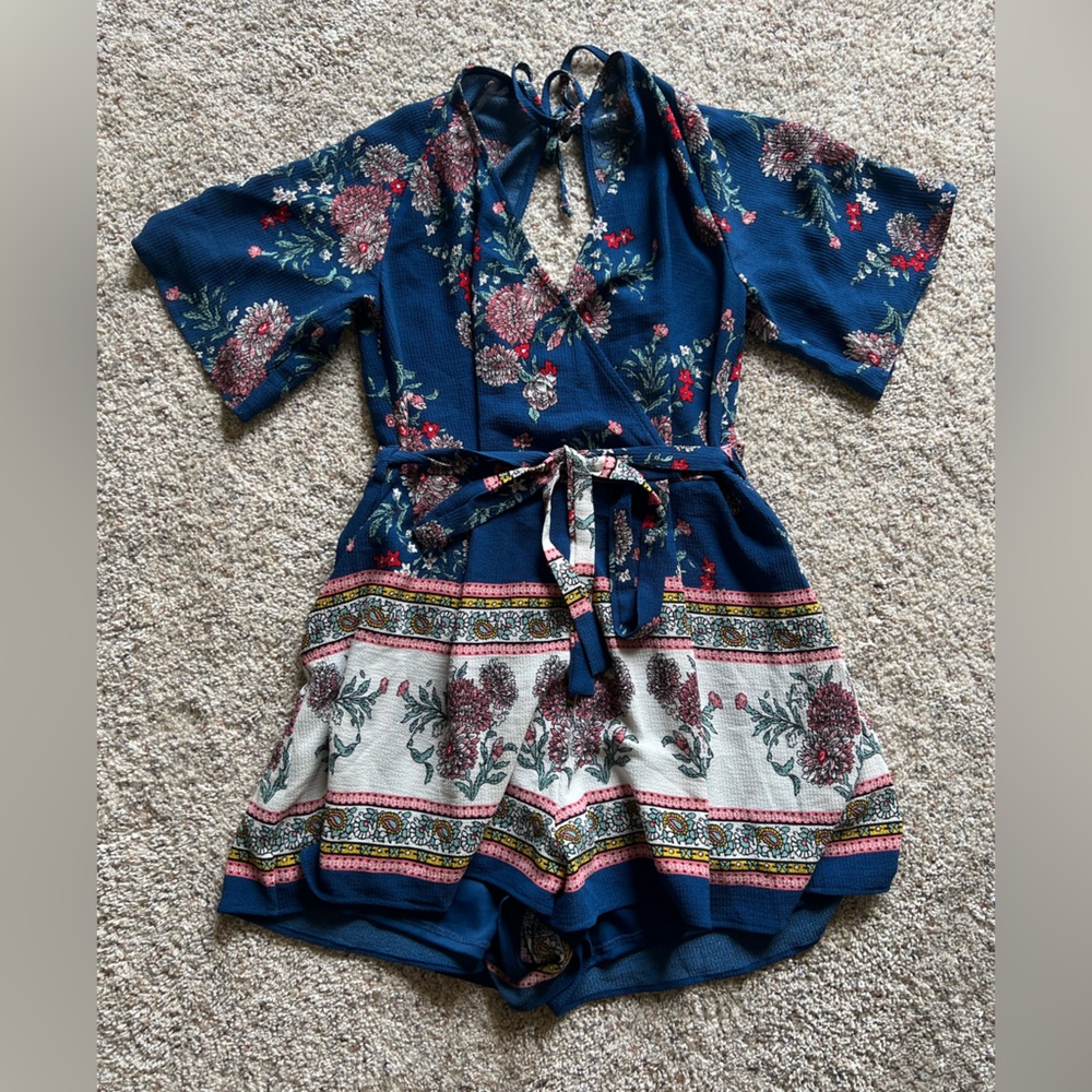 Womens romper | Size M | THREE PINK HEARTS